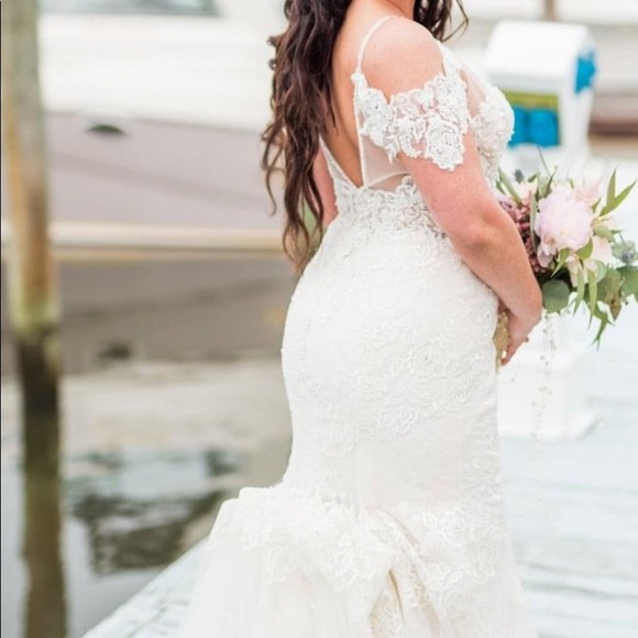 Eve of milady wedding dress - Picture 8 of 10